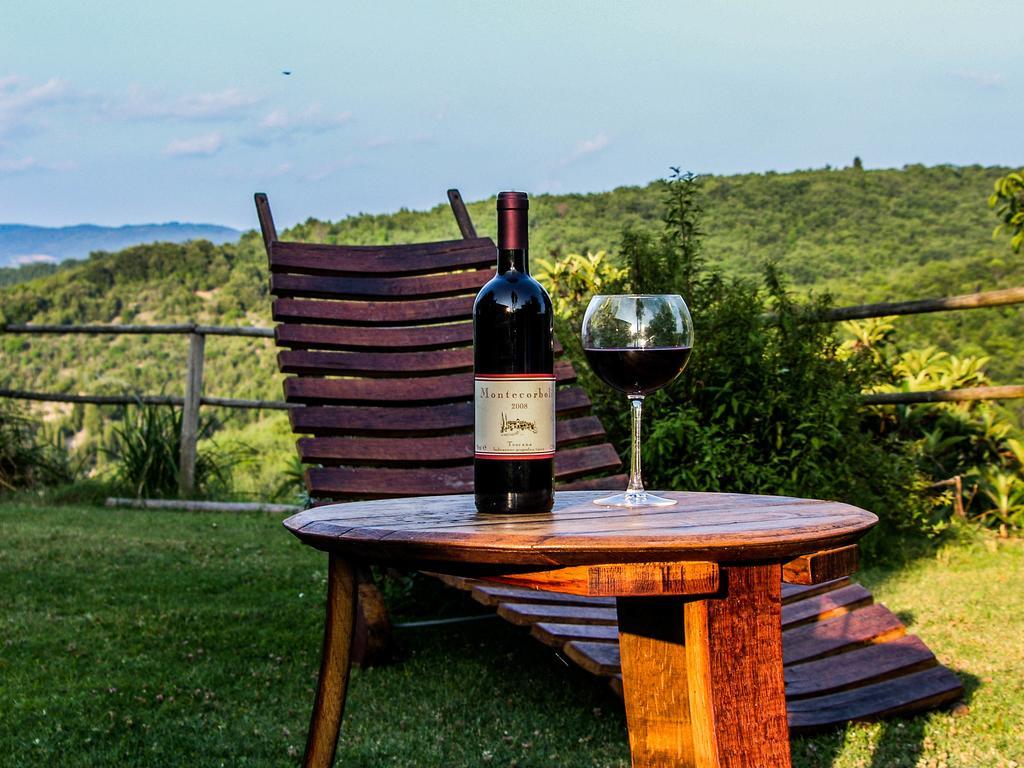Agriturismo Montecorboli 바르베리노 디 발 델사 외부 사진