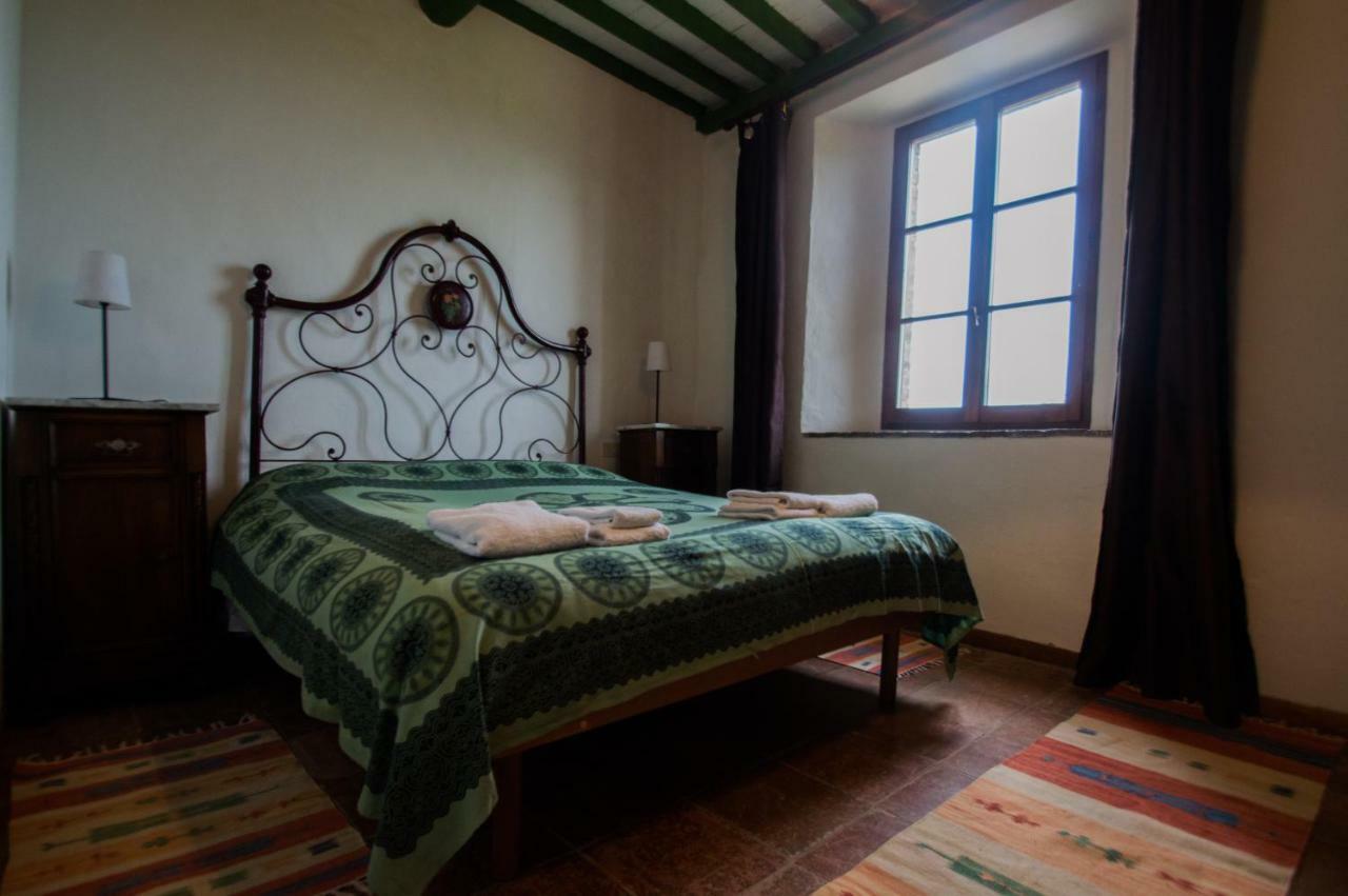 Agriturismo Montecorboli 바르베리노 디 발 델사 외부 사진