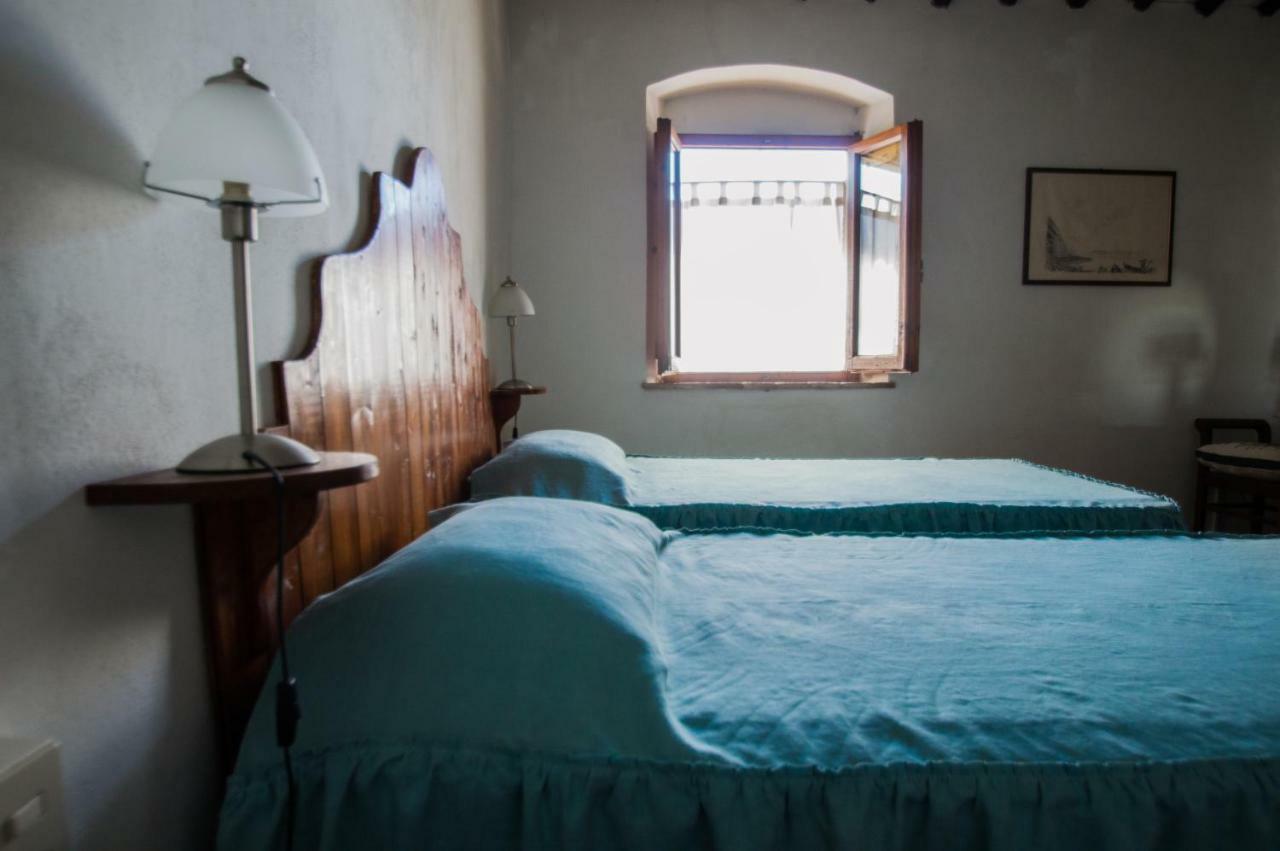 Agriturismo Montecorboli 바르베리노 디 발 델사 외부 사진