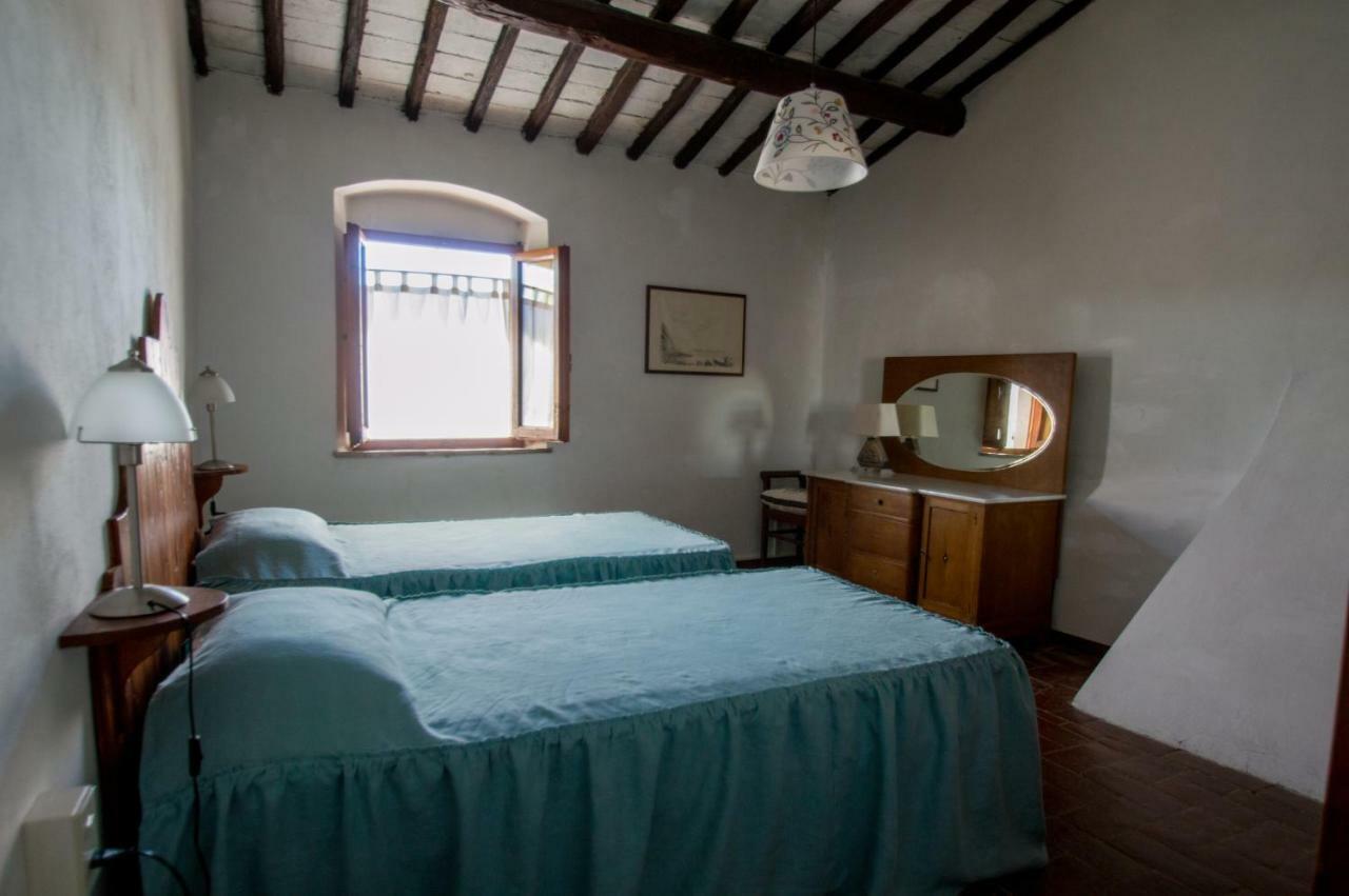 Agriturismo Montecorboli 바르베리노 디 발 델사 외부 사진