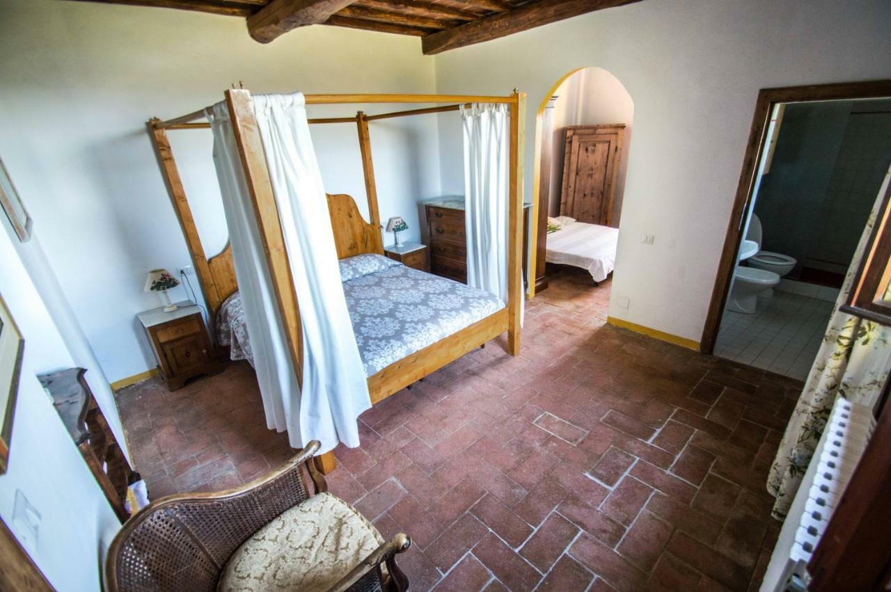 Agriturismo Montecorboli 바르베리노 디 발 델사 외부 사진